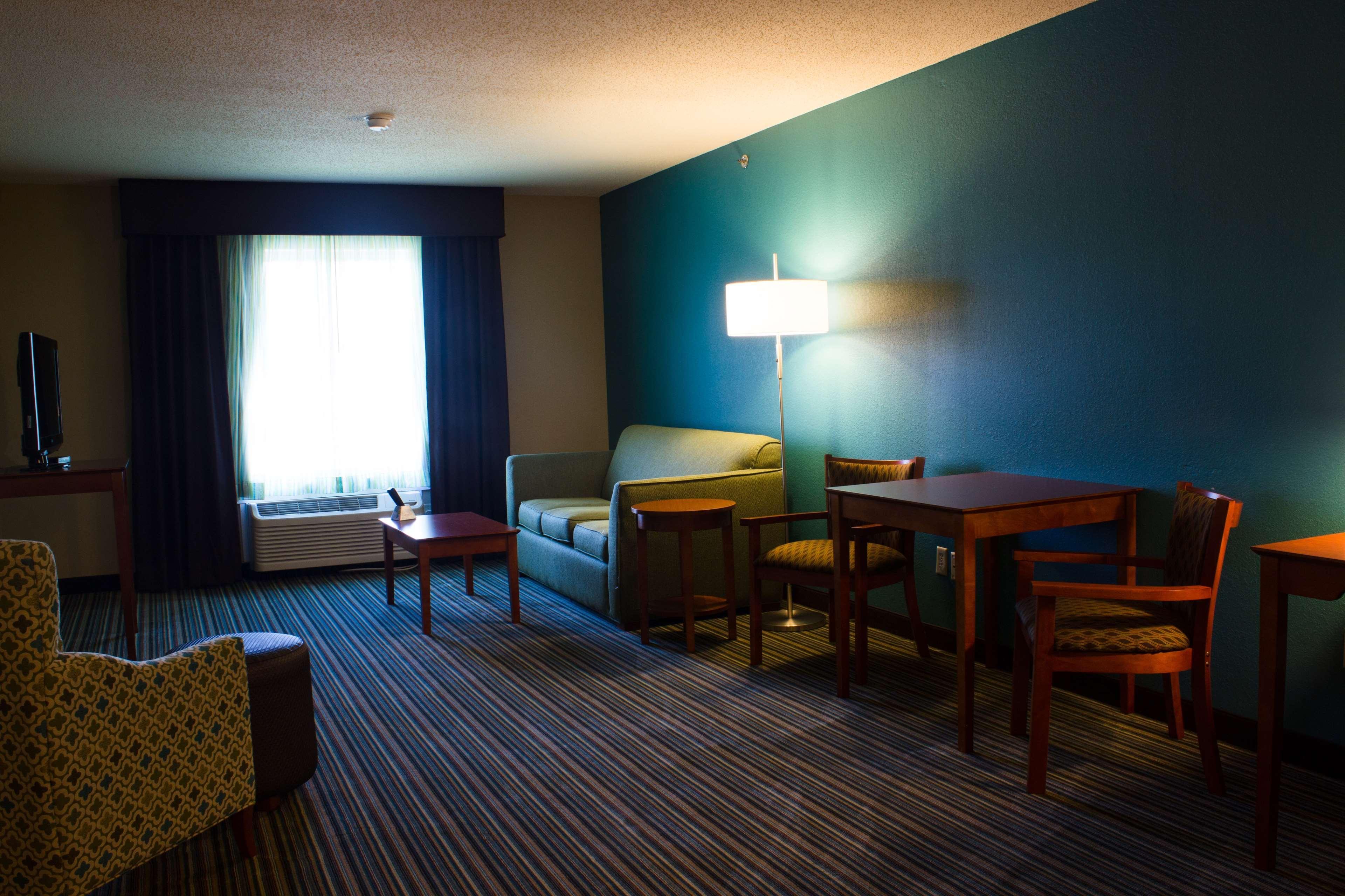 Best Western Plus Menomonie Inn & Suites Eksteriør billede